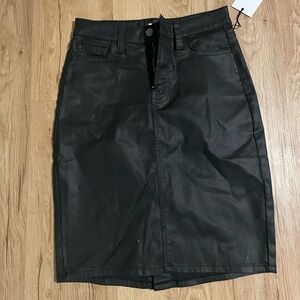 7 FAMK black pencil skirt